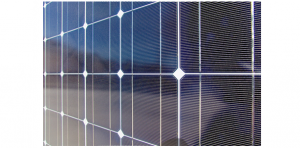 Les Emirats Arabes Unis lancent une centrale solaire concentrée de 100 mégawatt