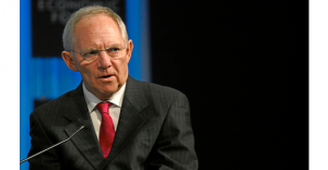 Schäuble prudent sur la capacité de la Grèce à éviter la faillite