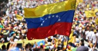 775 $ la capote au Venezuela !! Organisons vite le marché noir !