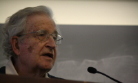 Noam Chomsky : l’interview qui dénonce l’Occident