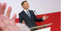 Qui est vraiment Andrzej Duda, le nouveau président polonais ?